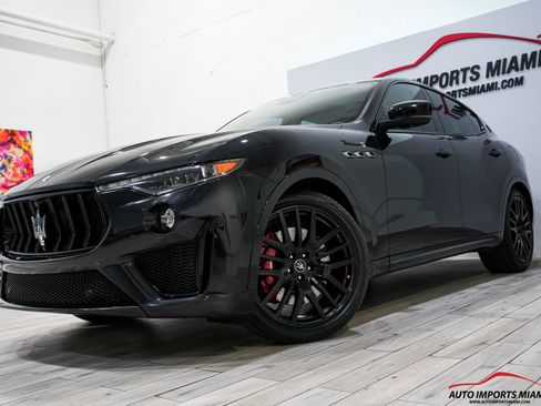 Used 2022 Maserati Levante Modena S AWD/4WD image 3
