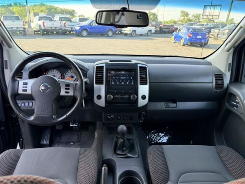 Used 2012 Nissan Frontier PRO-4X AWD/4WD image 19