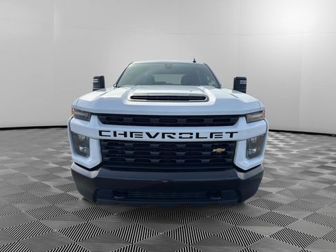 Used 2022 Chevrolet Silverado 2500 Custom w/ Custom Value Package image 2