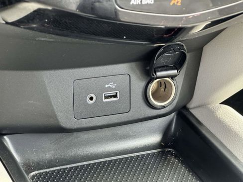 Used 2020 Nissan Rogue Sport SV AWD/4WD image 29