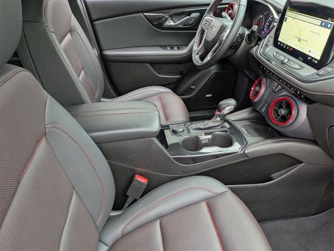 Used 2024 Chevrolet Blazer RS image 36