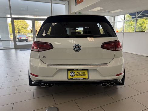 Used 2019 Volkswagen Golf R 4-Door AWD/4WD image 5