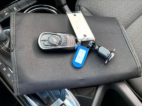 Used 2023 Buick Encore GX Select w/ Sport Touring Package image 15