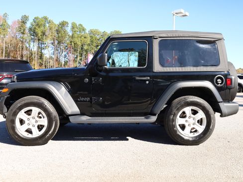 Used 2023 Jeep Wrangler Sport S image 2