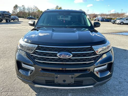 Used 2022 Ford Explorer XLT w/ Equipment Group 202A image 10