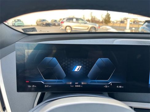 Certified 2025 BMW iX xDrive50 image 18