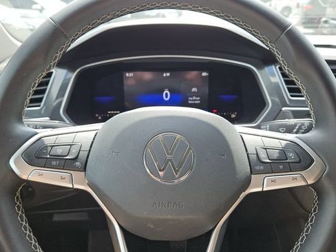 Used 2022 Volkswagen Tiguan SE FWD image 20