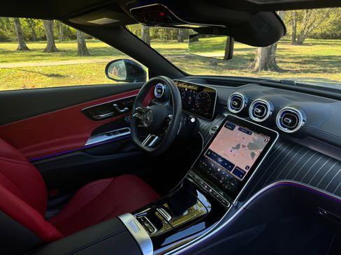 Used 2024 Mercedes-Benz CLE 450 4MATIC Cabriolet image 42