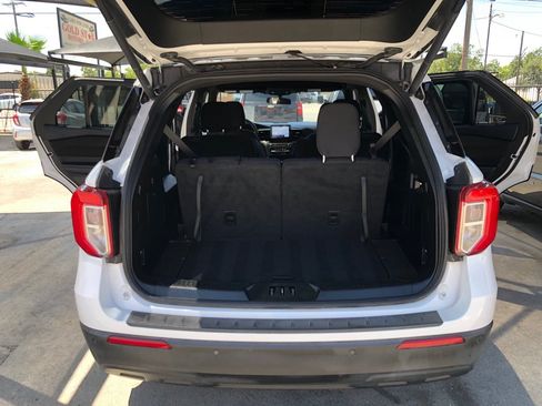 Used 2020 Ford Explorer XLT RWD image 19