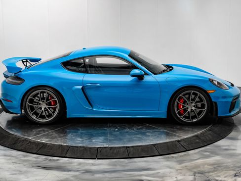 Used 2020 Porsche 718 Cayman GT4 RWD image 21