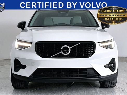 Used 2023 Volvo XC40 B5 Ultimate w/ Protection Package Premier AWD/4WD image 3