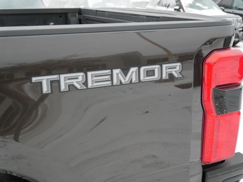 Used 2024 Ford F350 Lariat w/ Lariat Ultimate Package image 18