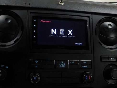 Used 2015 Ford F250 XL RWD image 50