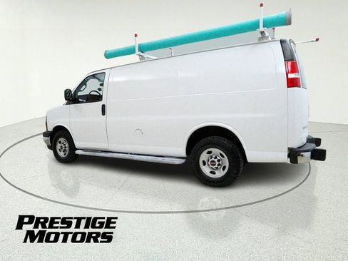 Used 2020 GMC Savana 2500 w/ Driver Convenience Package RWD image 4