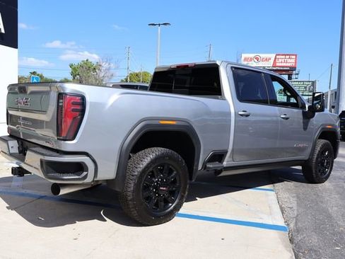 New 2026 GMC Sierra 2500 AT4 w/ AT4 Premium Plus Package AWD/4WD image 8