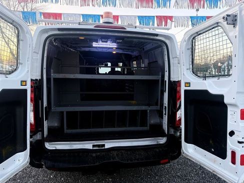 Used 2016 Ford Transit 250 130 Low Roof image 14