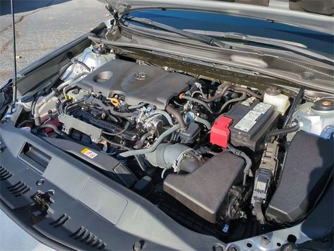 Used 2024 Toyota Camry SE image 24