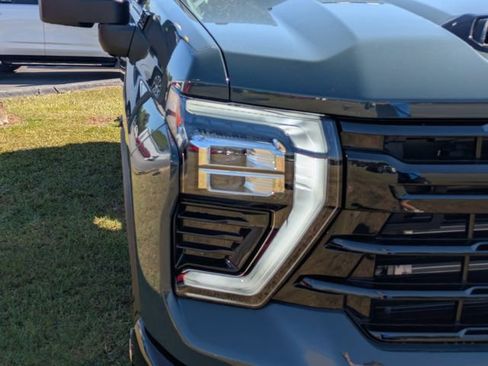 New 2026 Chevrolet Silverado 2500 LTZ w/ LTZ Plus Package AWD/4WD image 10