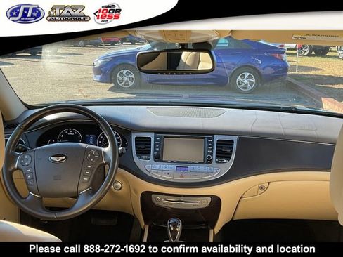 Used 2010 Hyundai Genesis 4.6 image 18
