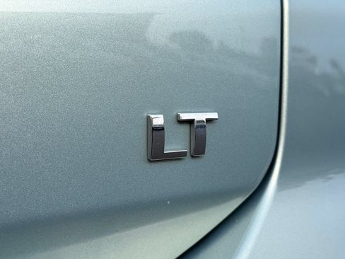 Used 2022 Chevrolet Equinox LT FWD image 11