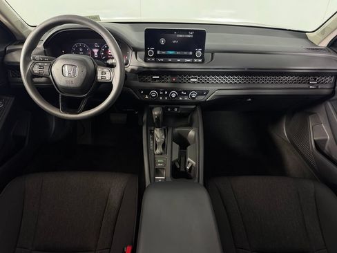 Used 2025 Honda Accord SE image 11