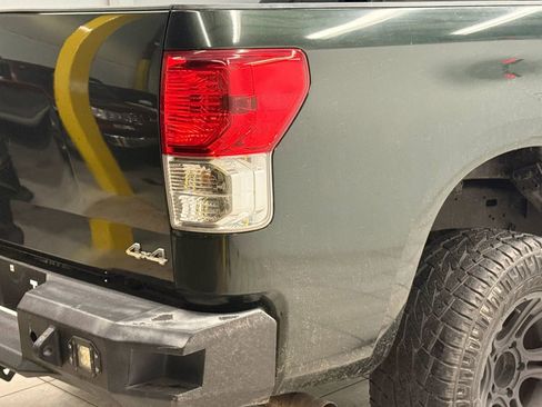 Used 2010 Toyota Tundra 4x4 Double Cab Long Bed image 10