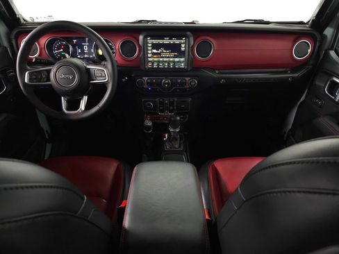 Used 2023 Jeep Wrangler Unlimited Rubicon 4xe AWD/4WD image 14