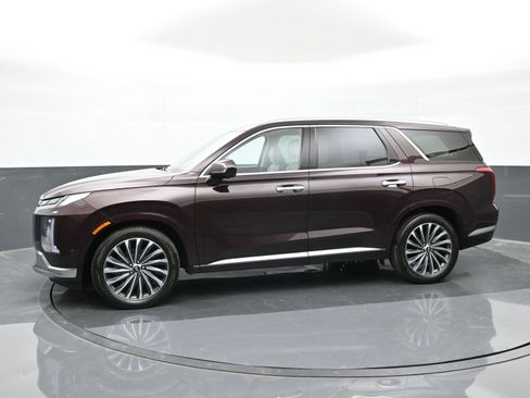 Used 2024 Hyundai Palisade Calligraphy image 5