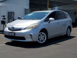 Used 2014 Toyota Prius V Two video 1