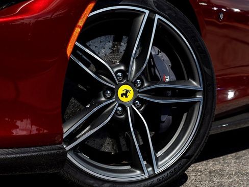 Used 2025 Ferrari Roma Spider image 22