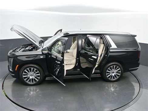 Certified 2025 Cadillac Escalade Premium Luxury Platinum w/ LPO, Floor Liner Package image 65