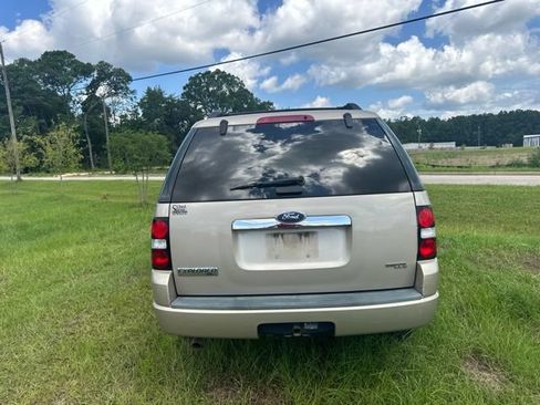 Used 2007 Ford Explorer XLT RWD image 4