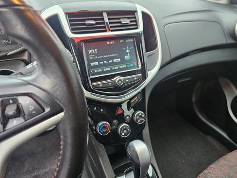 Used 2017 Chevrolet Sonic LT image 30