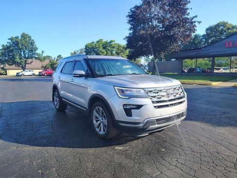Used 2018 Ford Explorer Limited AWD/4WD image 3