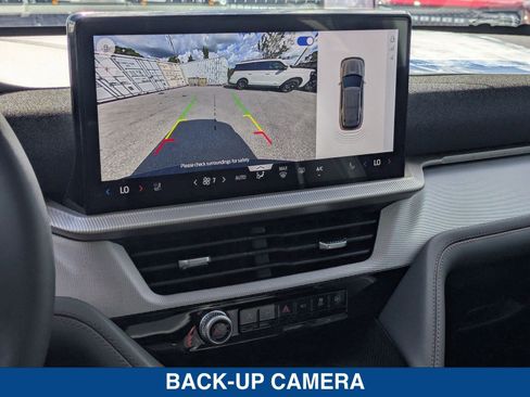 New 2025 Ford Explorer Active w/ Active Comfort Package image 32