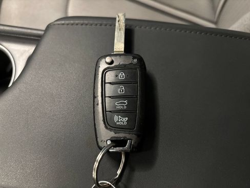 Used 2020 Hyundai Sonata SE FWD image 17