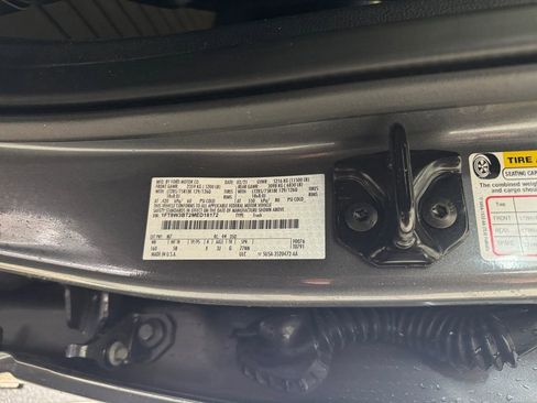 Used 2021 Ford F350 Lariat w/ Tremor Off-Road Package image 31