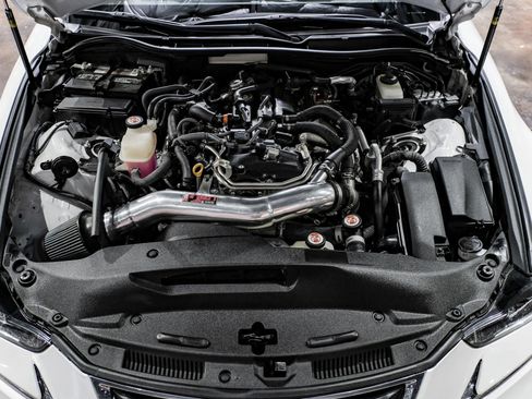 Used 2018 Lexus IS 300 w/ Comfort Package image 56