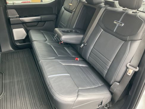 Used 2025 Ford F350 Platinum w/ FX4 Off-Road Package image 45