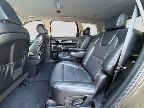 Used 2023 Kia Telluride S AWD/4WD image 26