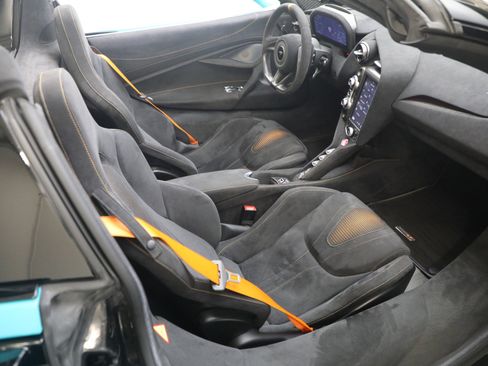 Used 2022 McLaren 765LT RWD image 33