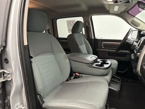 Used 2019 RAM 1500 Classic SLT AWD/4WD image 25