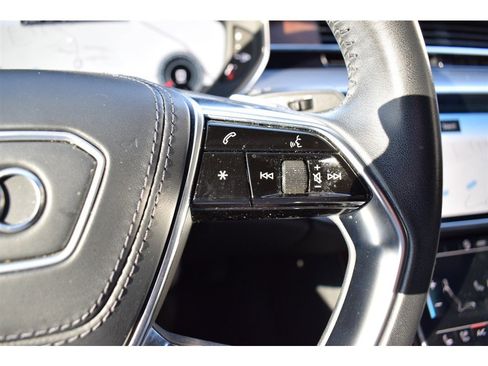 Used 2021 Audi A8 L 4.0T w/ Executive Plus Package image 42
