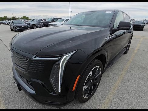 Used 2025 Cadillac Escalade IQ Sport 2 AWD/4WD image 3