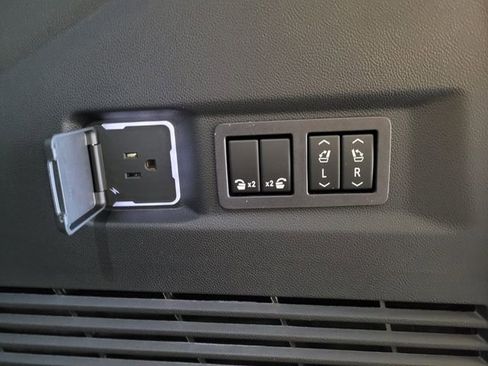 New 2026 Chevrolet Tahoe High Country image 14