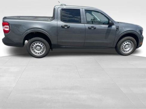 Used 2025 Ford Maverick XL w/ Equipment Group 102A AWD/4WD image 8