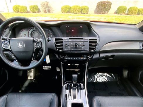 Used 2017 Honda Accord Sport Special Edition image 14