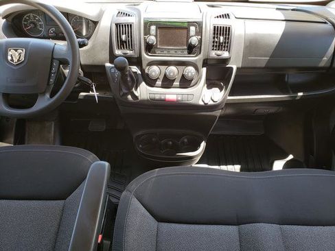 Used 2019 RAM ProMaster 2500 w/ Premium Appearance Group FWD image 14