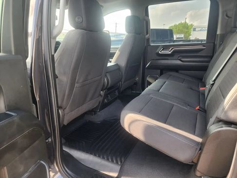 Used 2024 Chevrolet Silverado 2500 LT AWD/4WD image 12