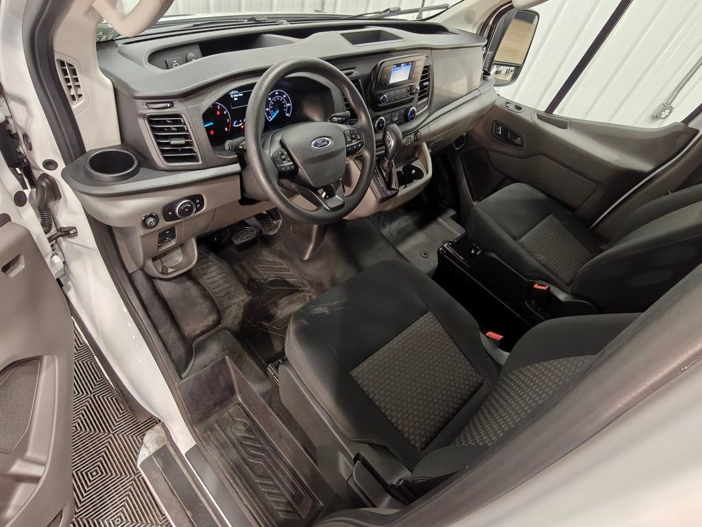 Used 2025 Ford Transit 250 Low Roof w/ Exterior Upgrade Package RWD image 4